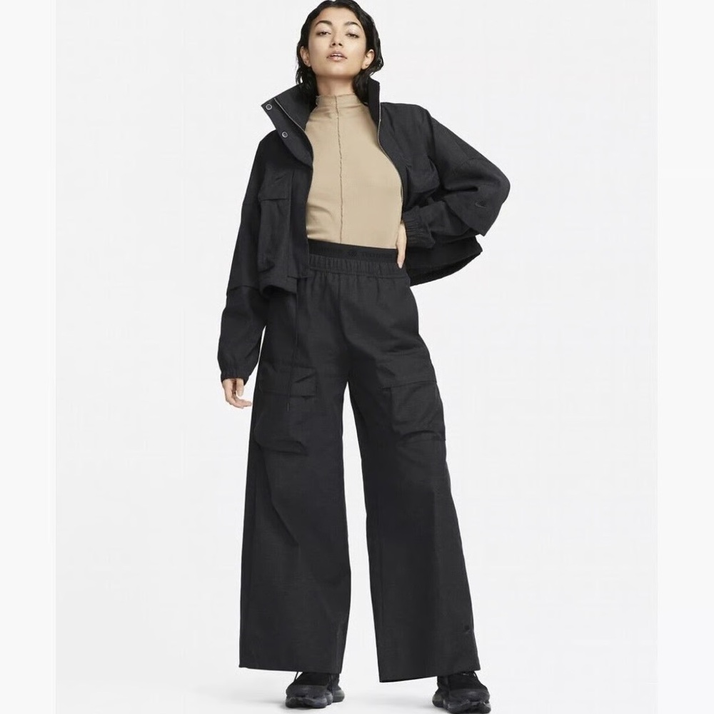 Nike Sportswear  Tech Pack High-Waist Wide Leg Ripstop Pants
